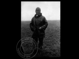 Geschiedenis van de luchtvaart – 8 februari 1919. Luitenant Bossoutrot staat aanstaande zaterdag 8 februari 1919 aan de basis van de