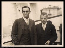 18 juni 1928 in de lucht: Noodlanding op het water voor Wilmer Stulz en Louis Gordon