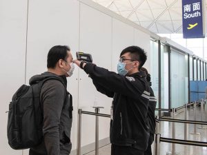 Hong Kong: schorsingen van met Covid-19 besmette vluchten teruggebracht tot een week